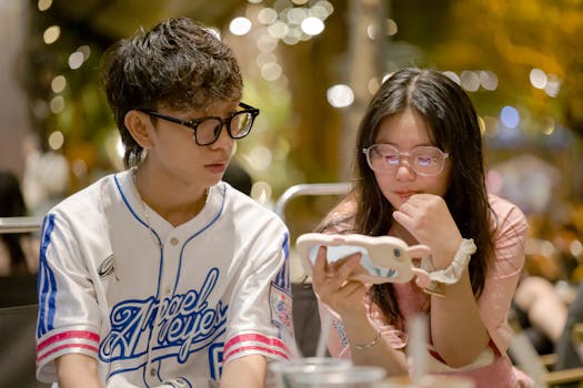 Exploring BitTorrent: Revolutionizing File Sharing with P2P Technology